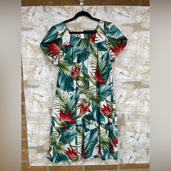 Hilo Hattie Hawaiian Original floral print dress size large - Picture 1 of 9